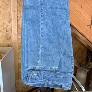 Women’s jeans